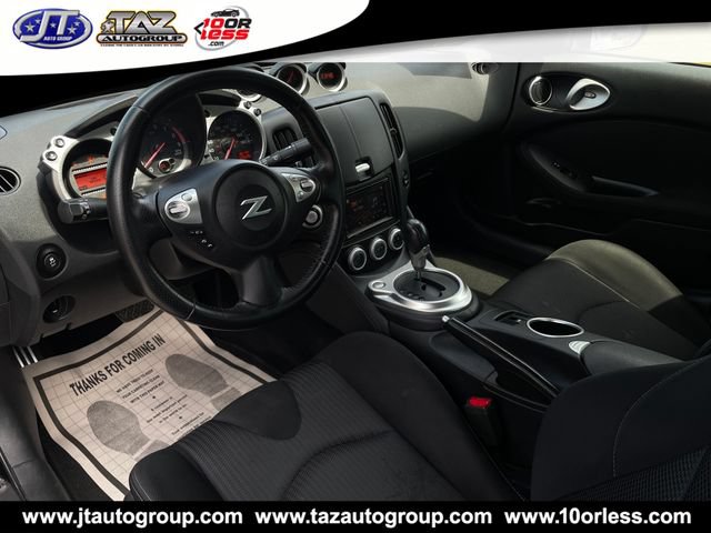 Used 2019 Nissan 370Z Coupe RWD image 13