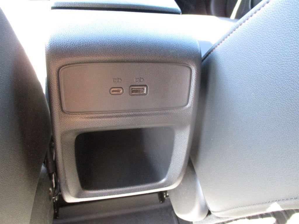 Used 2025 Chevrolet Trax RS w/ Driver Confidence Package image 5