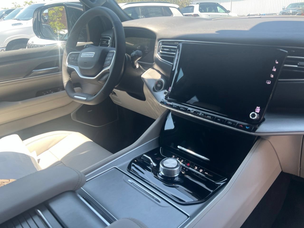 New 2026 Jeep Grand Wagoneer 4WD image 22