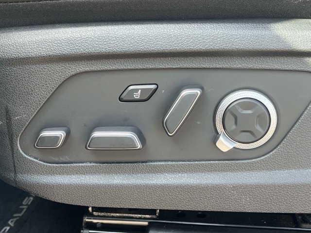 Certified 2025 Hyundai Palisade Calligraphy AWD/4WD image 30