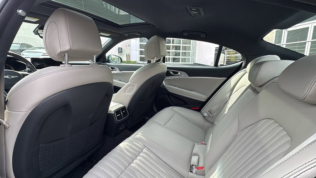 Used 2023 Genesis G70 3.3T w/ Sport Advanced Package image 33