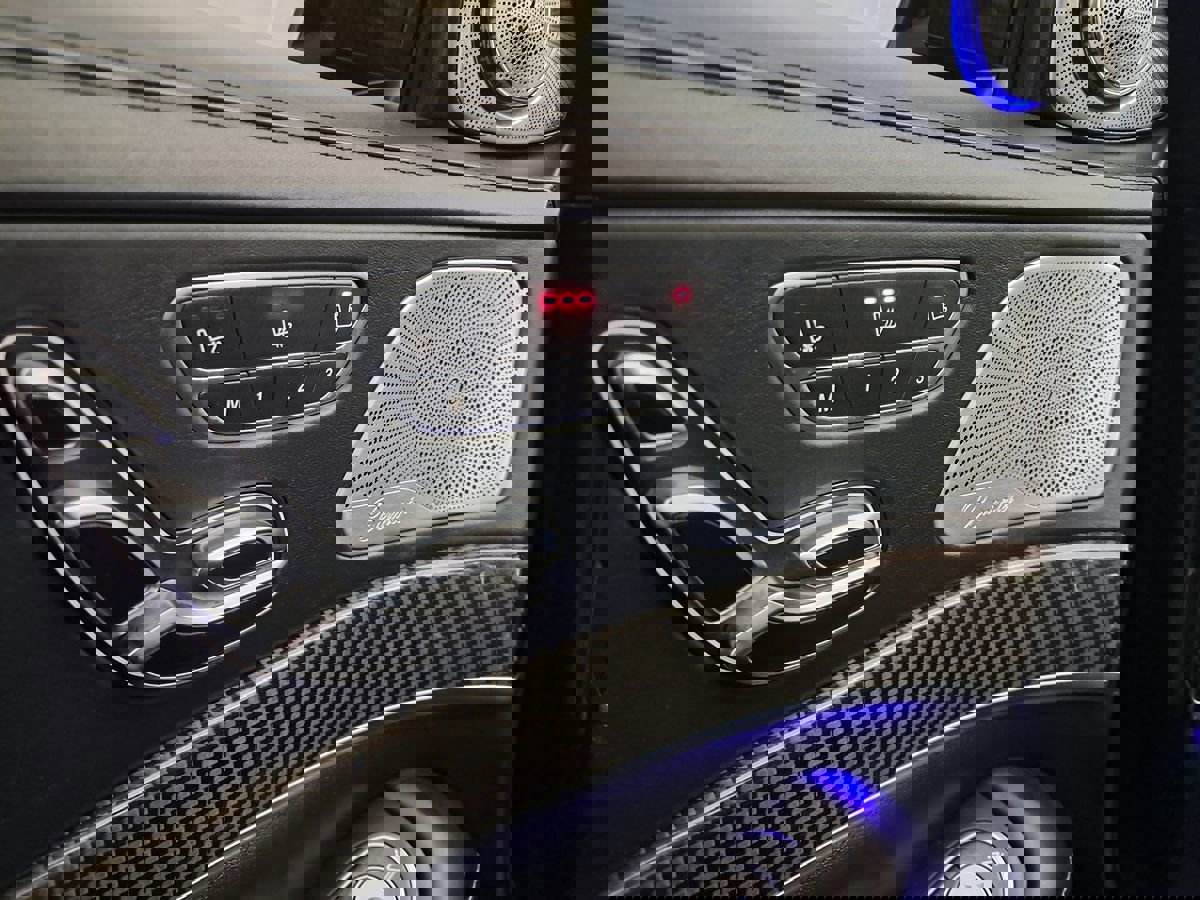 Used 2016 Mercedes-Benz S 63 AMG 4MATIC Sedan image 24