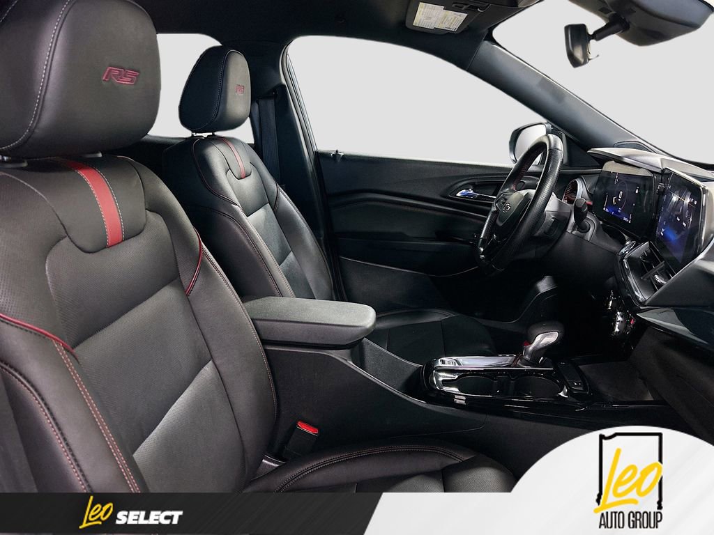 Certified 2024 Chevrolet Trax RS w/ Driver Confidence Package image 26