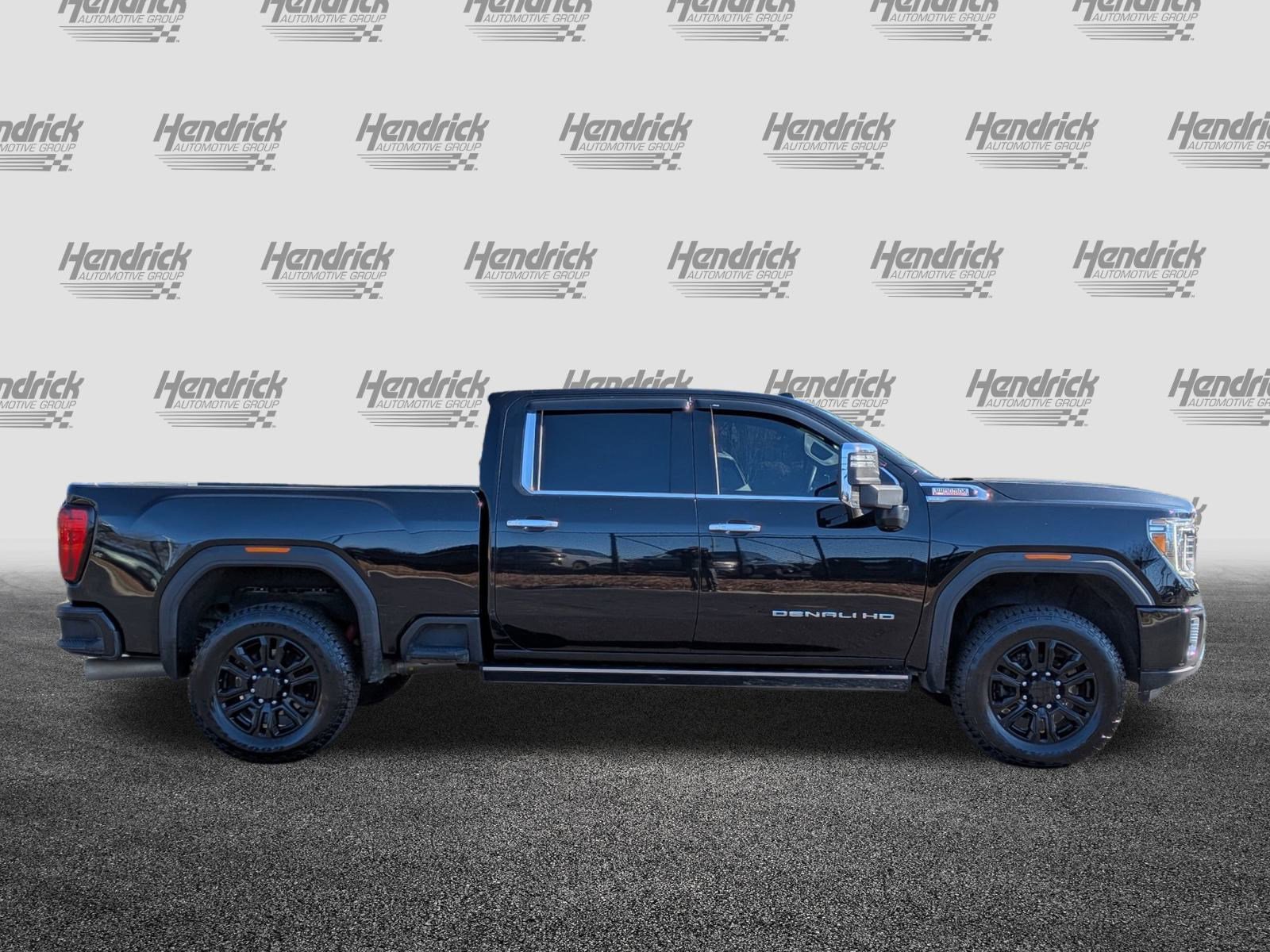 Used 2023 GMC Sierra 2500 Denali w/ Denali Black Diamond Edition image 11