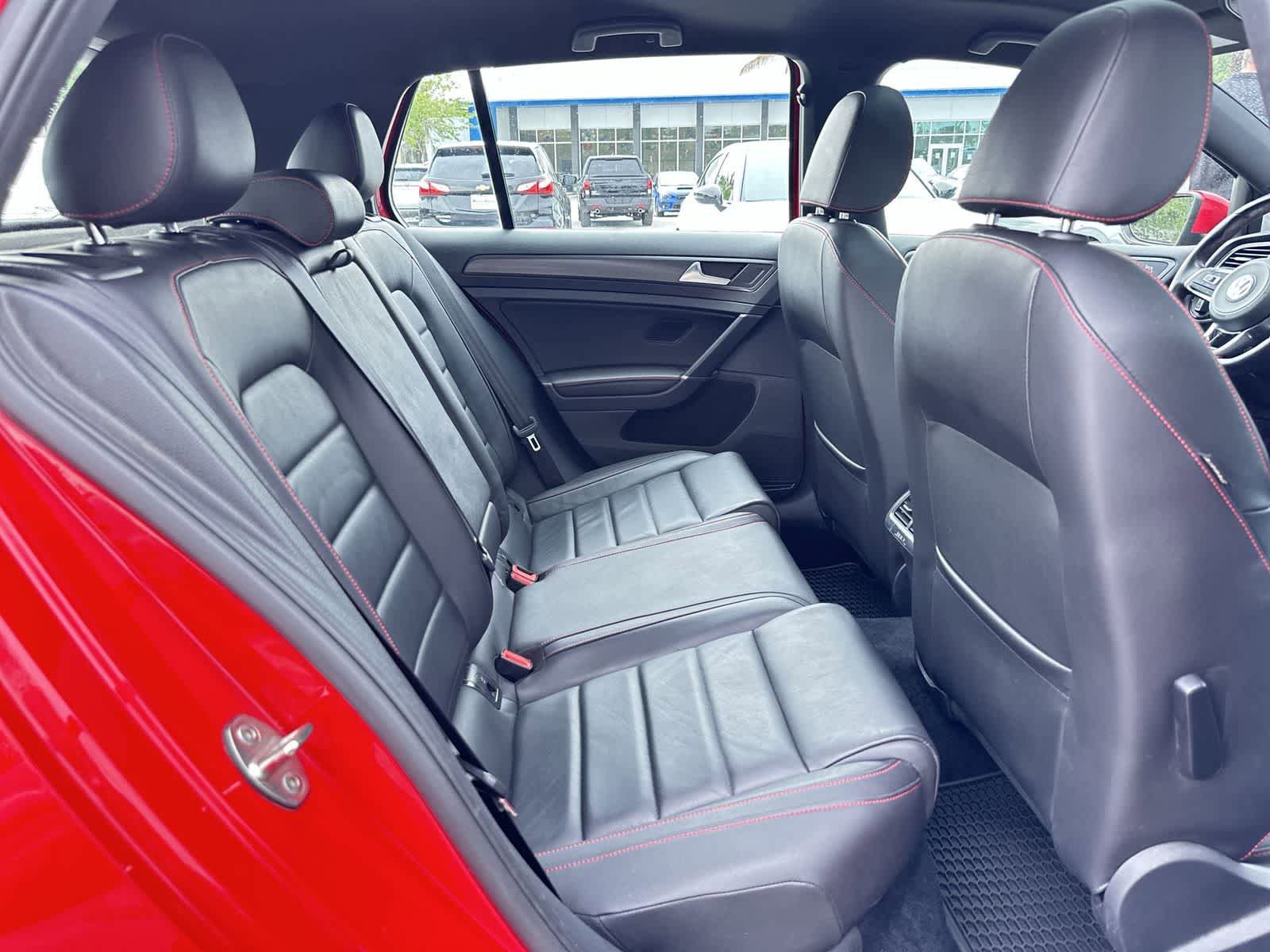 Used 2018 Volkswagen GTI SE w/ SE Leather Package FWD image 14