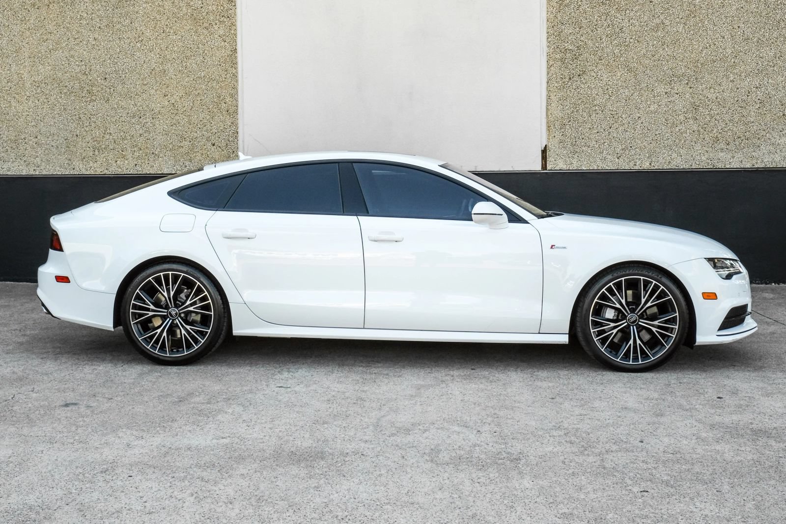 Used 2017 Audi A7 3.0T Premium Plus w/ Black Optic Package AWD/4WD image 9