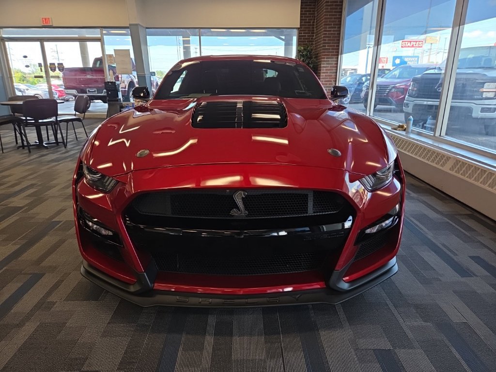 Used 2021 Ford Mustang Shelby GT500 w/ Technology Package RWD image 8
