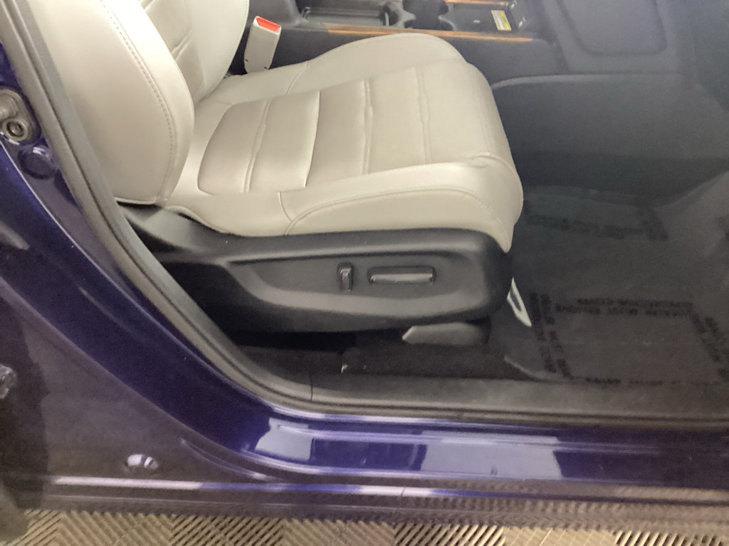 Used 2020 Honda CR-V Touring image 9