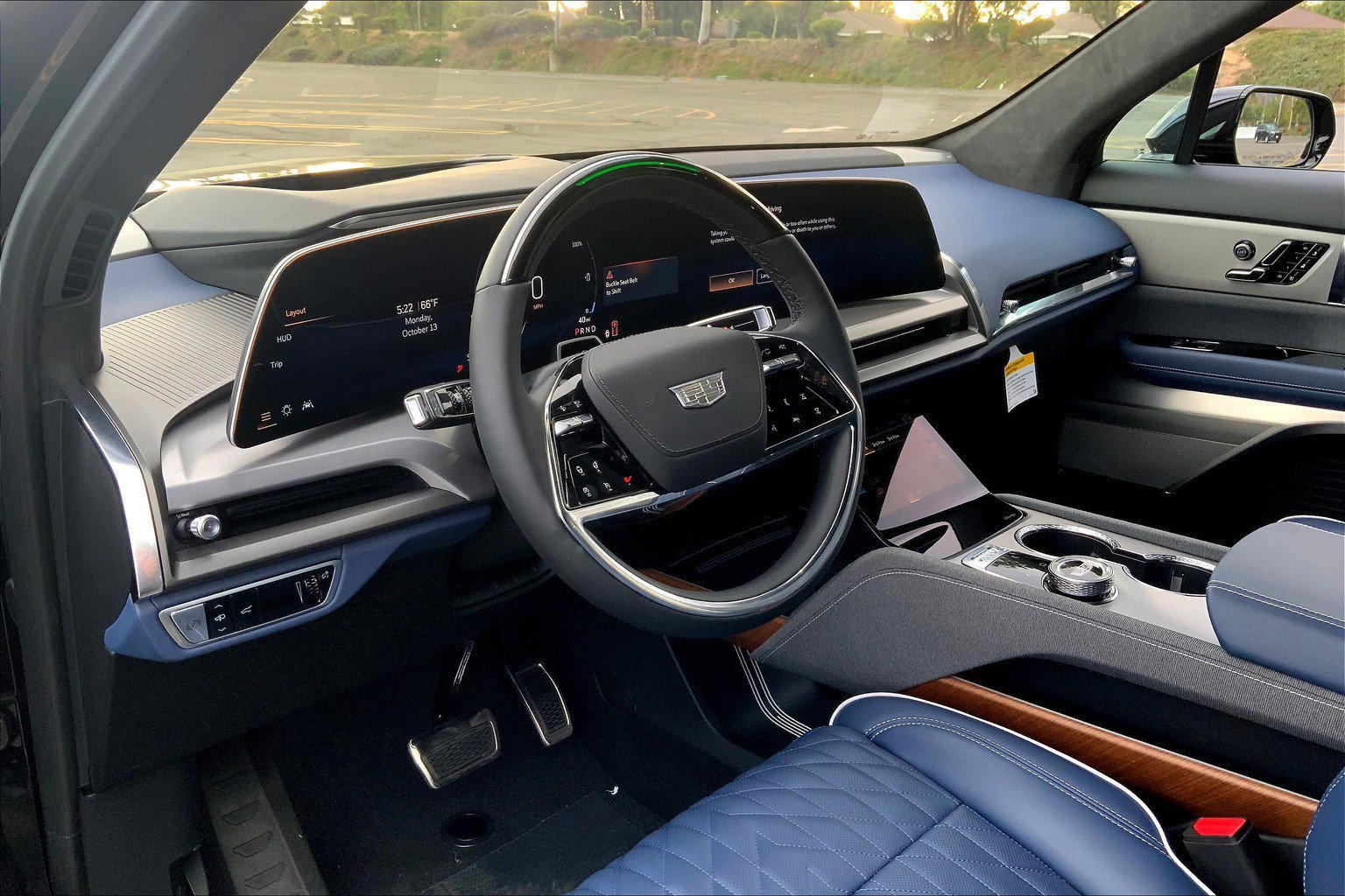 Used 2026 Cadillac Vistiq Premium Luxury AWD/4WD image 9