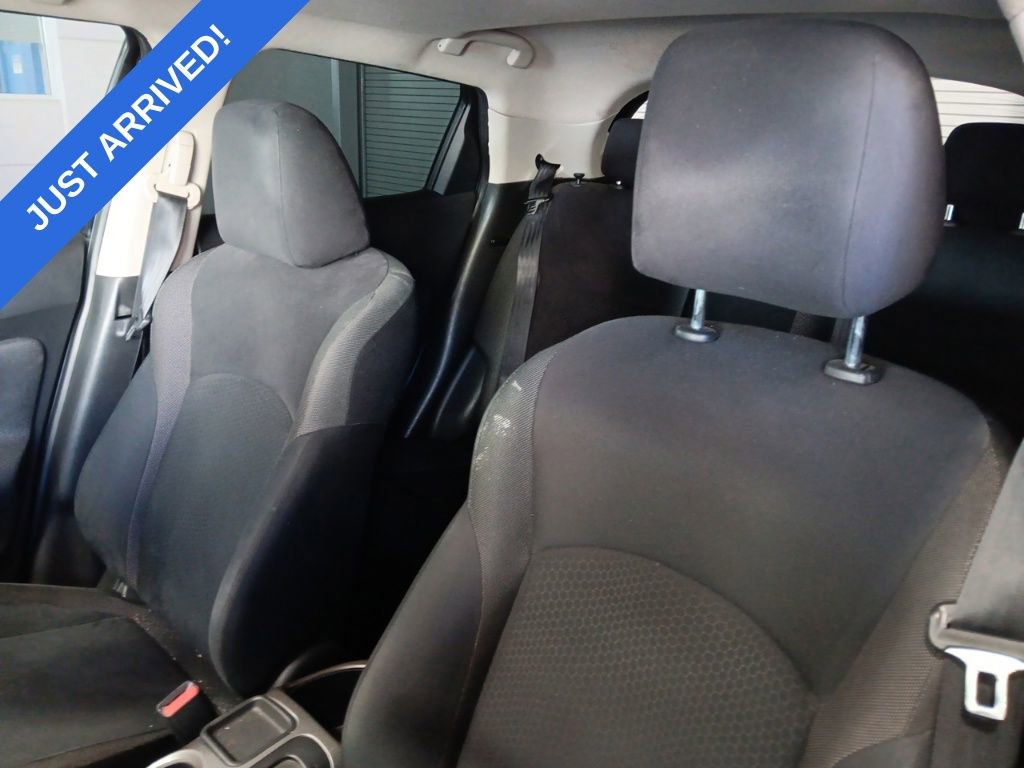 Used 2012 Nissan Juke SV AWD/4WD image 6