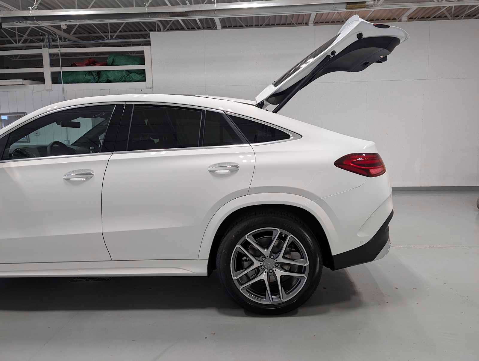 New 2026 Mercedes-Benz GLE 53 AMG 4MATIC Coupe image 9