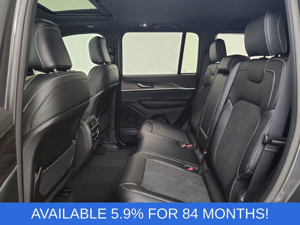 New 2026 Jeep Grand Cherokee Altitude image 32