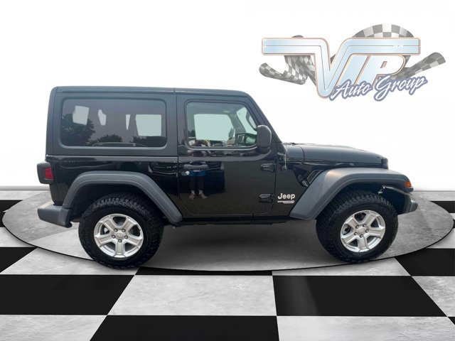 Used 2018 Jeep Wrangler Sport AWD/4WD image 5