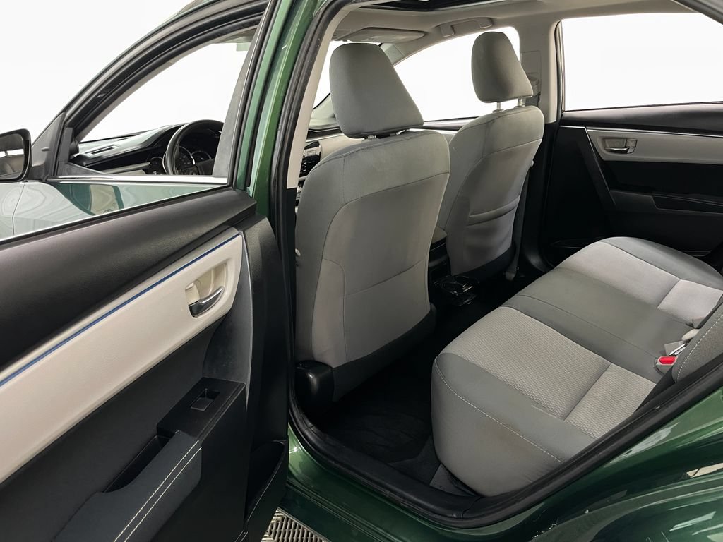 Used 2015 Toyota Corolla LE FWD image 39