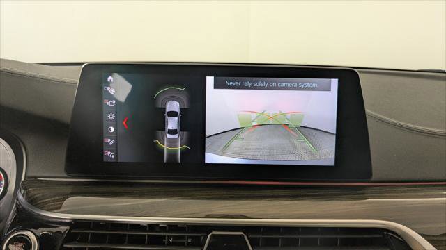 Used 2017 BMW 540i w/ Premium Package image 33