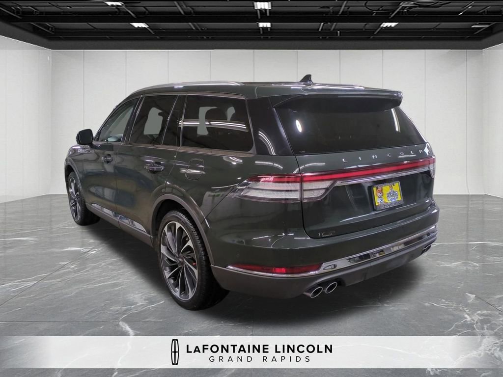 Certified 2023 Lincoln Aviator Reserve w/ Equipment Group 201A image 3