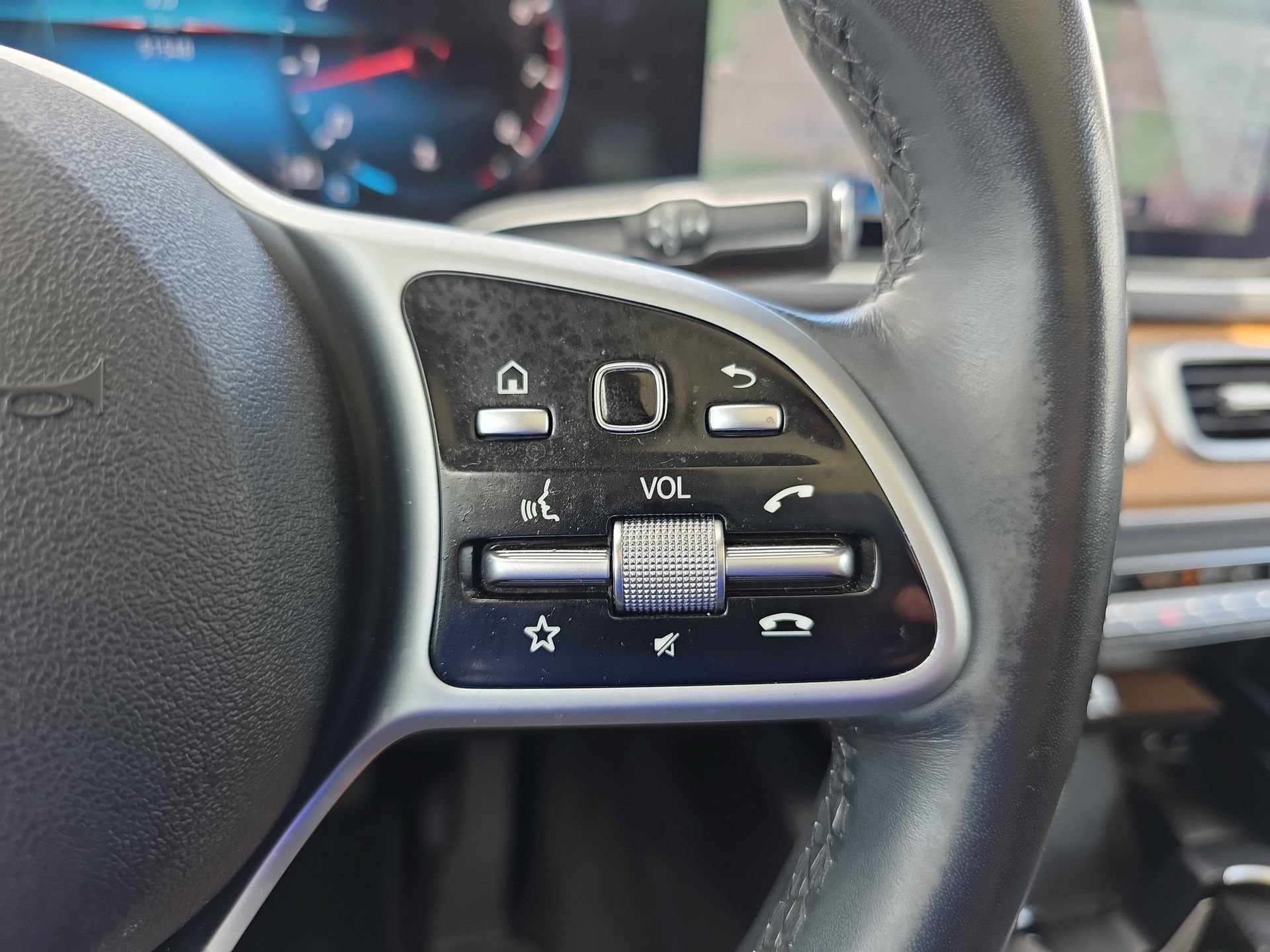 Used 2021 Mercedes-Benz GLE 350 4MATIC image 22