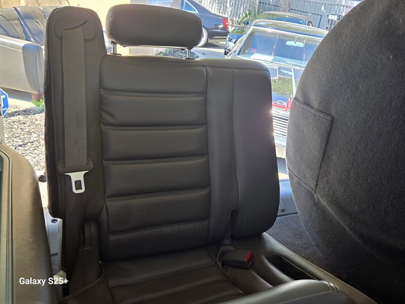 Used 2004 HUMMER H2 w/ Preferred Equipment Group AWD/4WD image 19