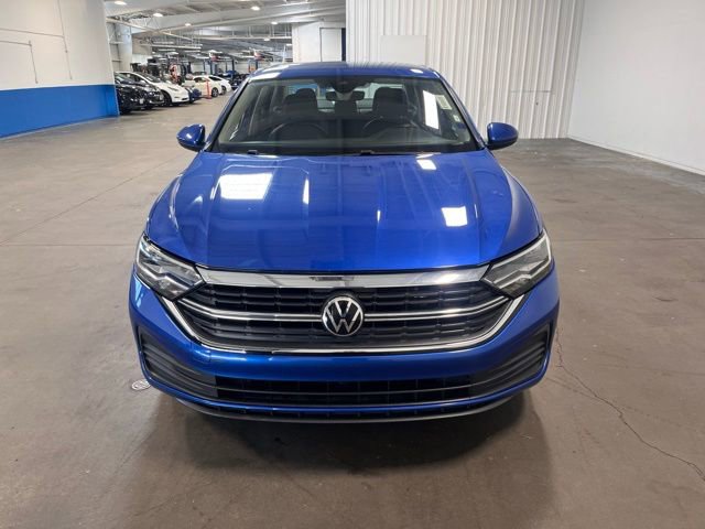 Used 2024 Volkswagen Jetta SE image 8