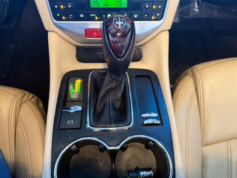 Used 2010 Maserati GranTurismo Convertible RWD image 46