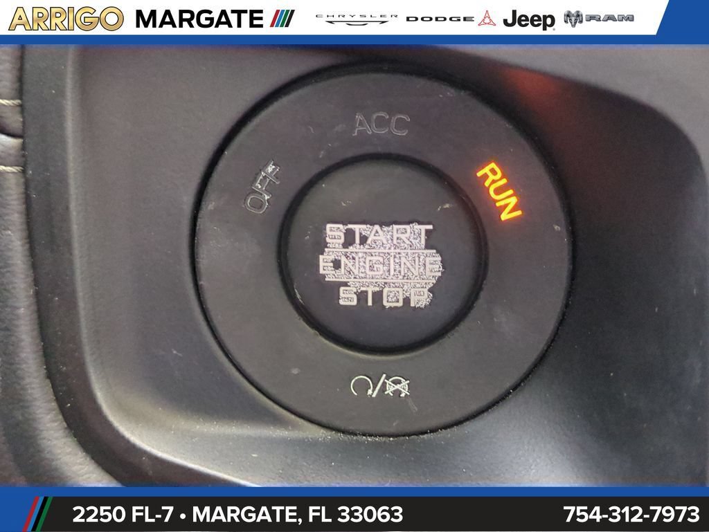Used 2024 Jeep Wrangler Unlimited Rubicon 4xe AWD/4WD image 28