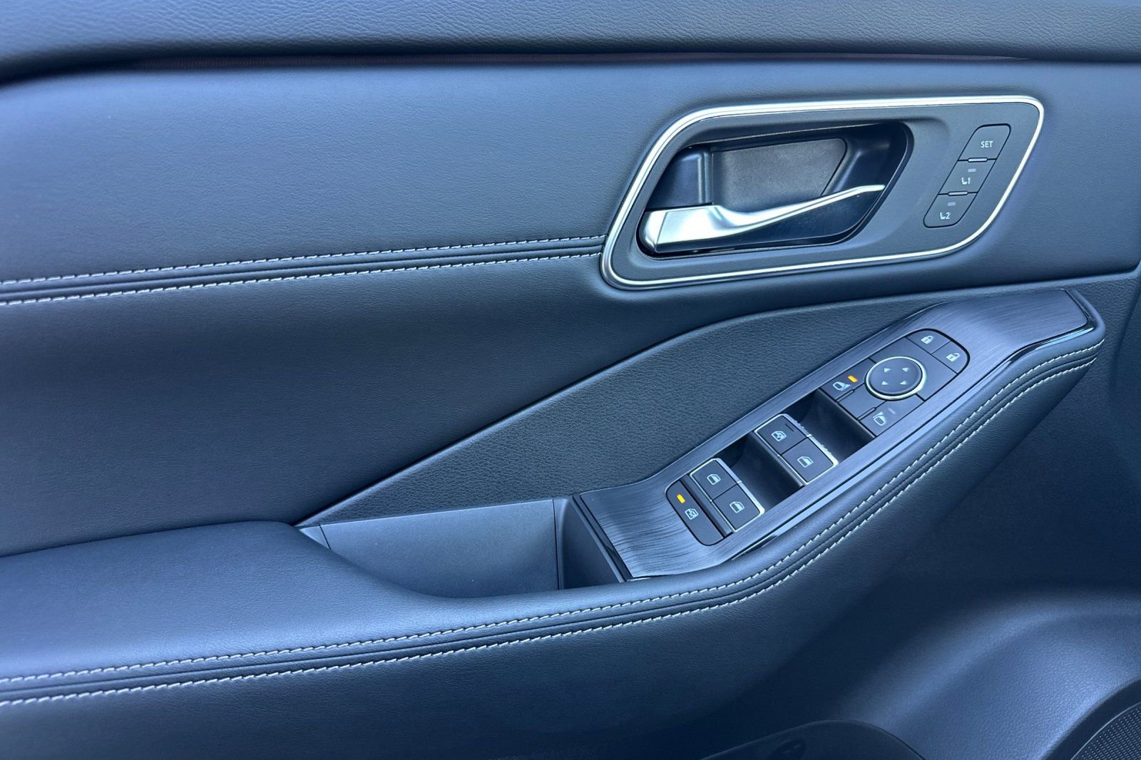 New 2026 Nissan Rogue Platinum w/ Platinum Premium Package image 12