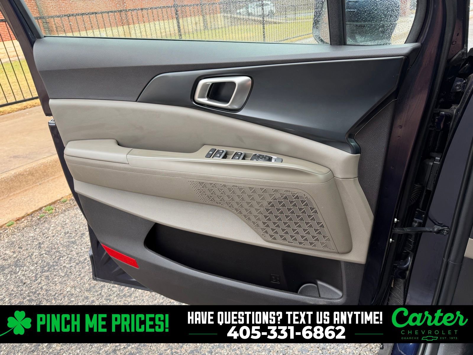 Used 2025 Kia Carnival image 25