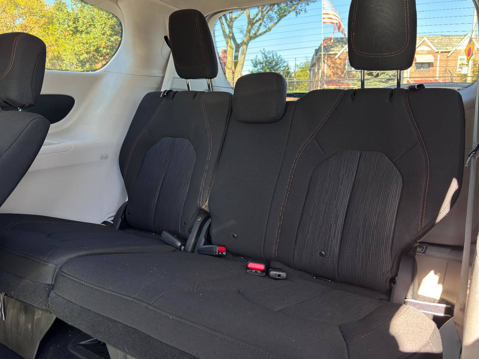 Used 2020 Chrysler Pacifica Touring image 23