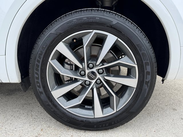 Used 2024 Audi Q5 2.0T Premium Plus image 13