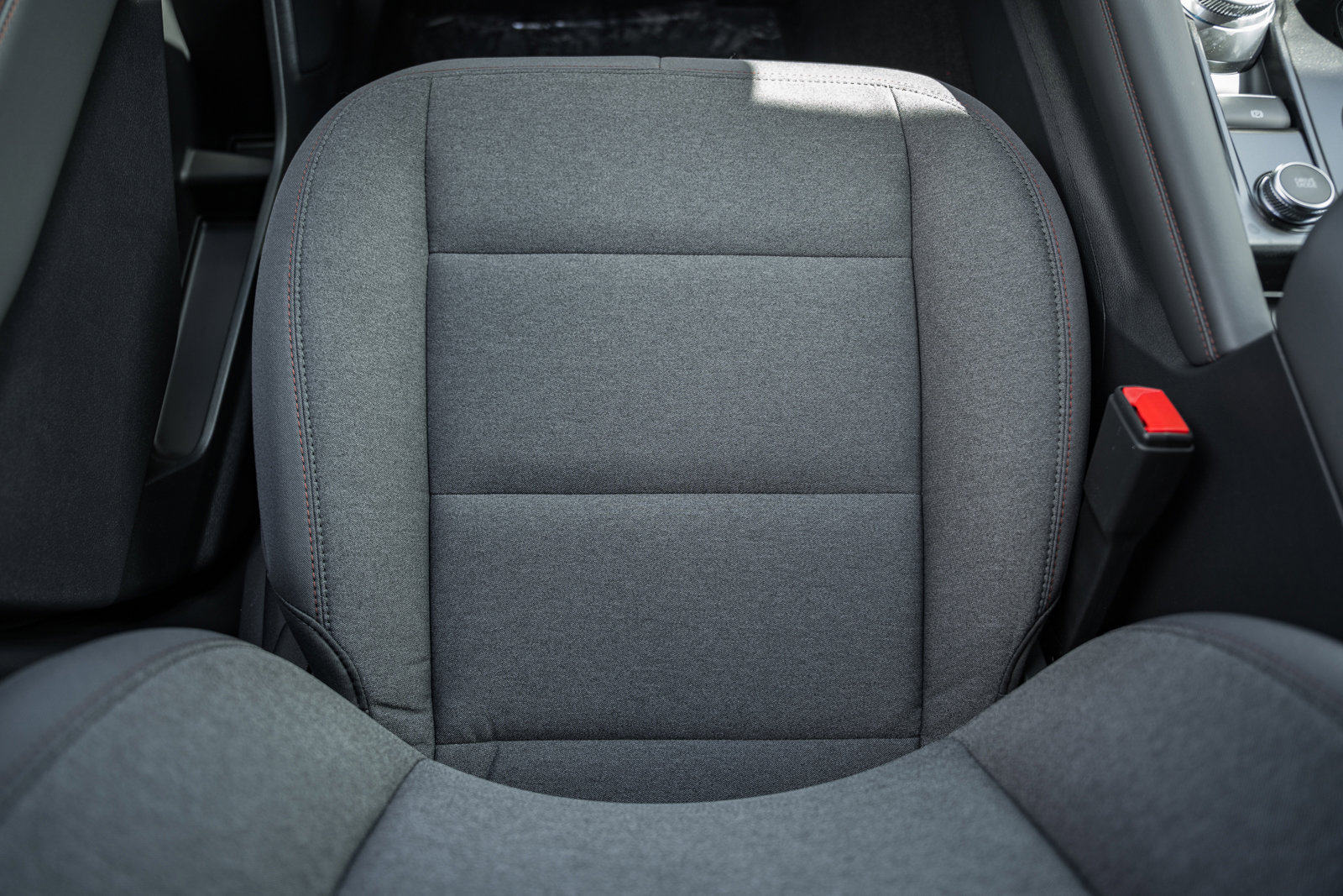 New 2026 Ford Explorer Active image 31