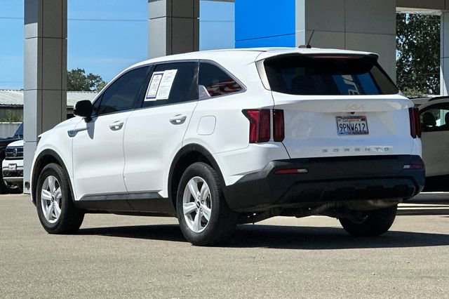 Used 2022 Kia Sorento LX FWD image 7