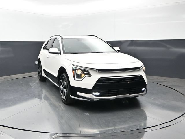 Used 2024 Kia Niro EX Touring FWD image 5