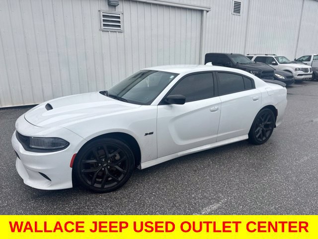 Used 2023 Dodge Charger R/T w/ Blacktop Package RWD image 1