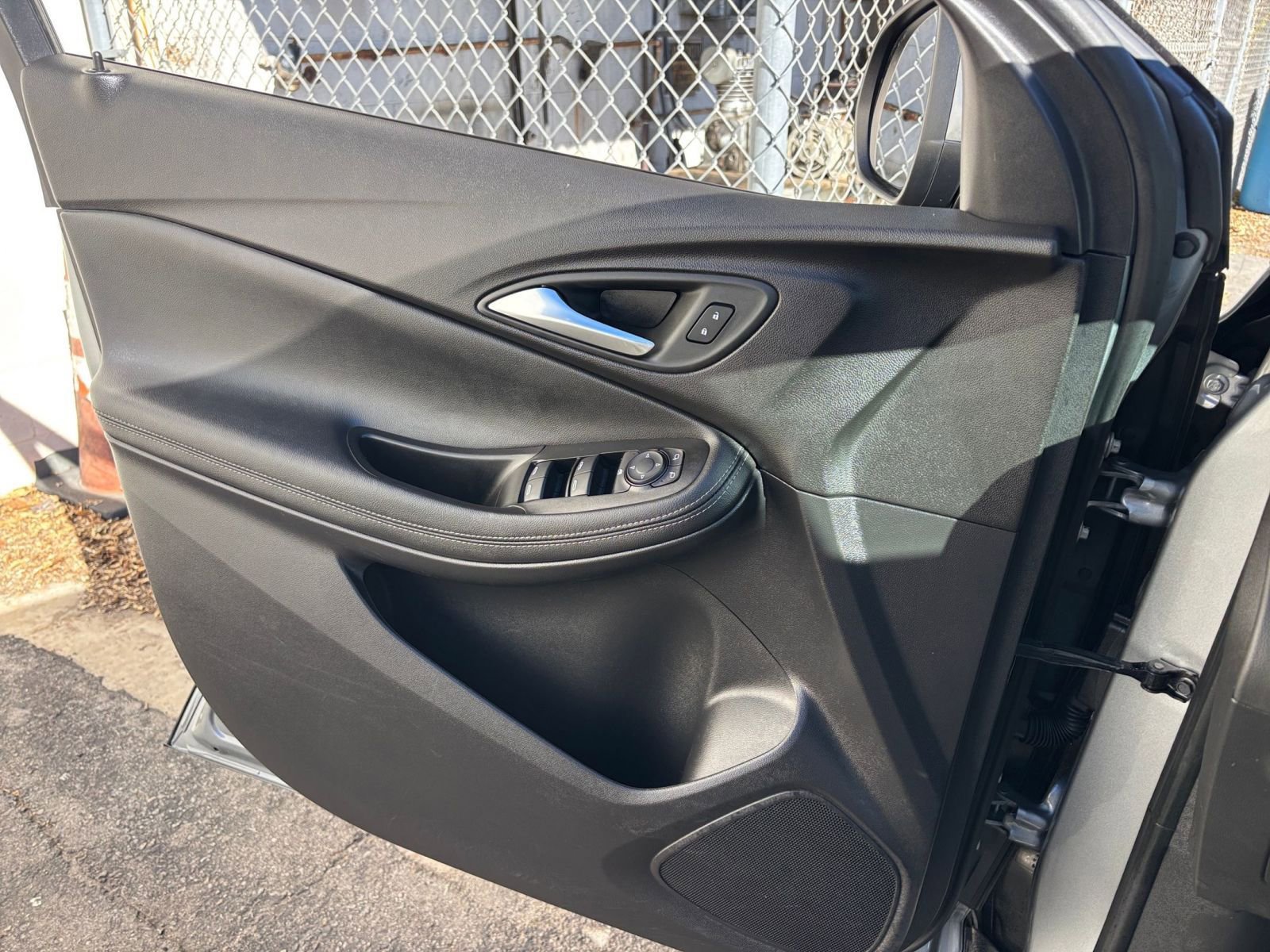 Used 2025 Buick Encore GX Preferred image 20