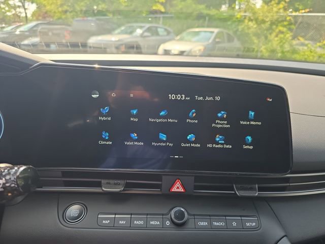 New 2025 Hyundai Elantra SEL image 16