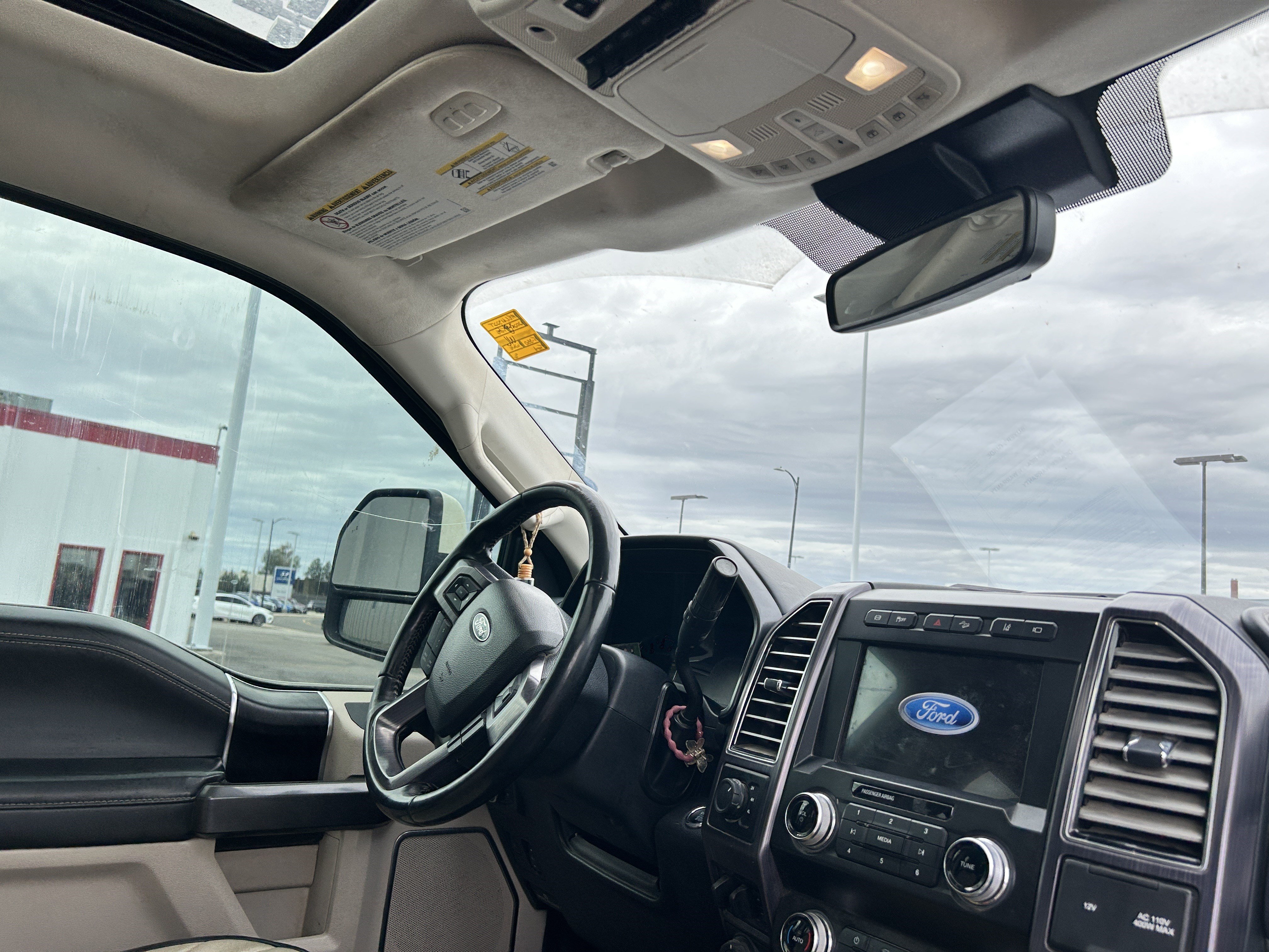 Used 2021 Ford F350 Limited AWD/4WD image 14