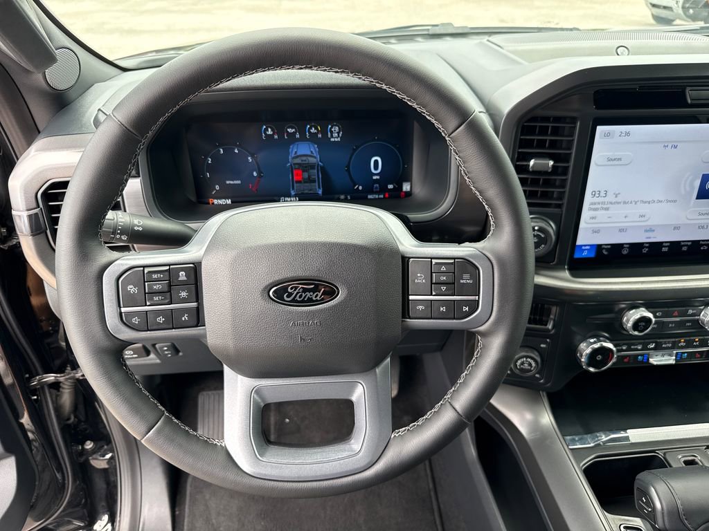 Used 2025 Ford F150 Lariat AWD/4WD image 15