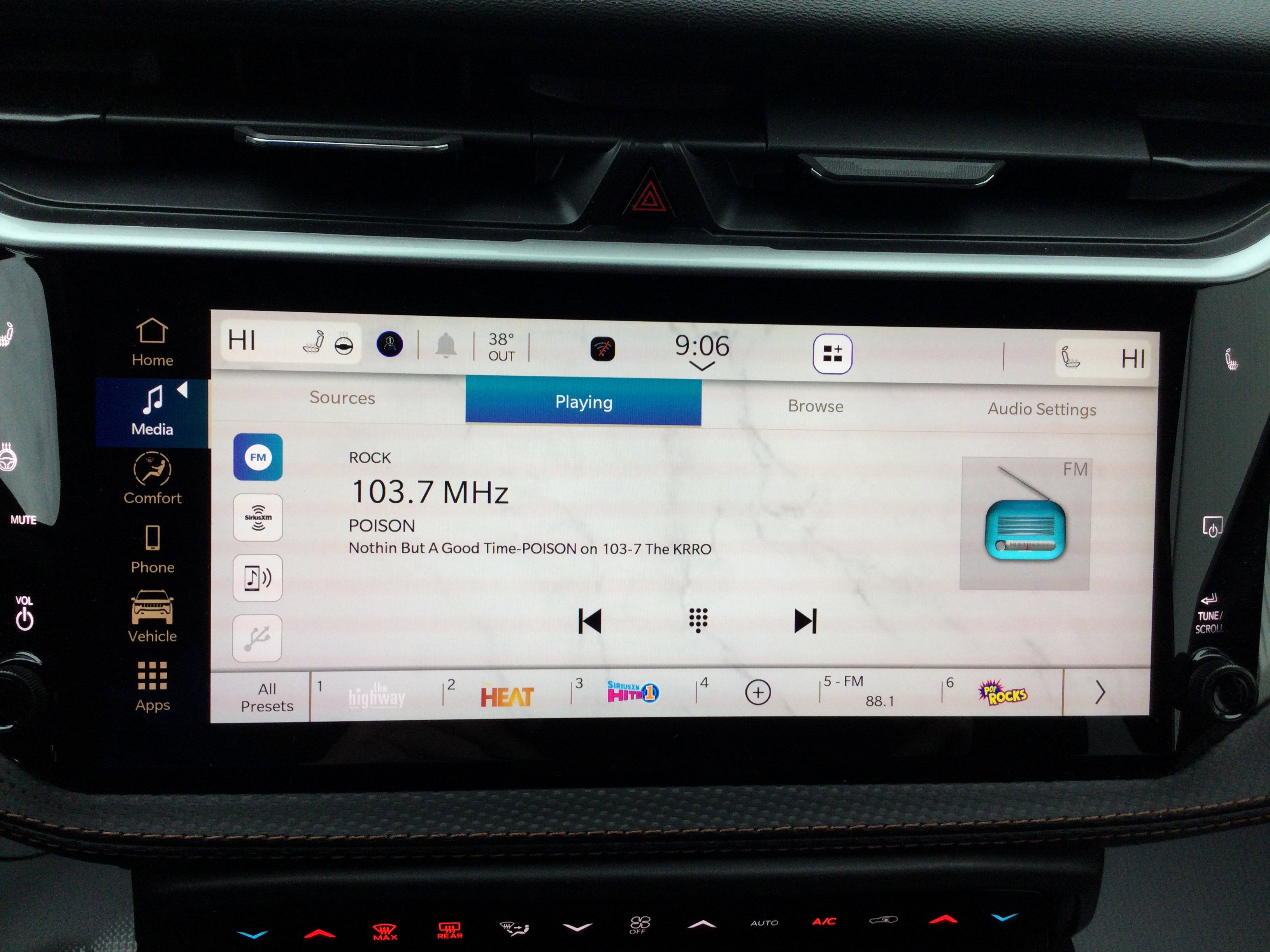 New 2026 Jeep Cherokee Limited image 10