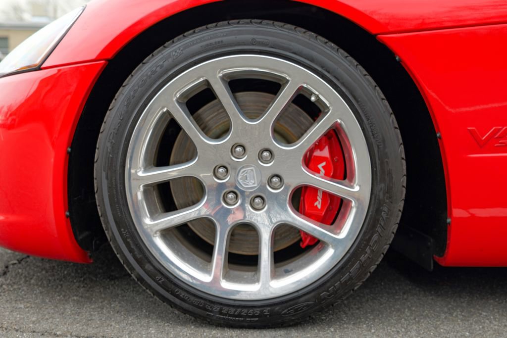Used 2004 Dodge Viper SRT-10 image 23