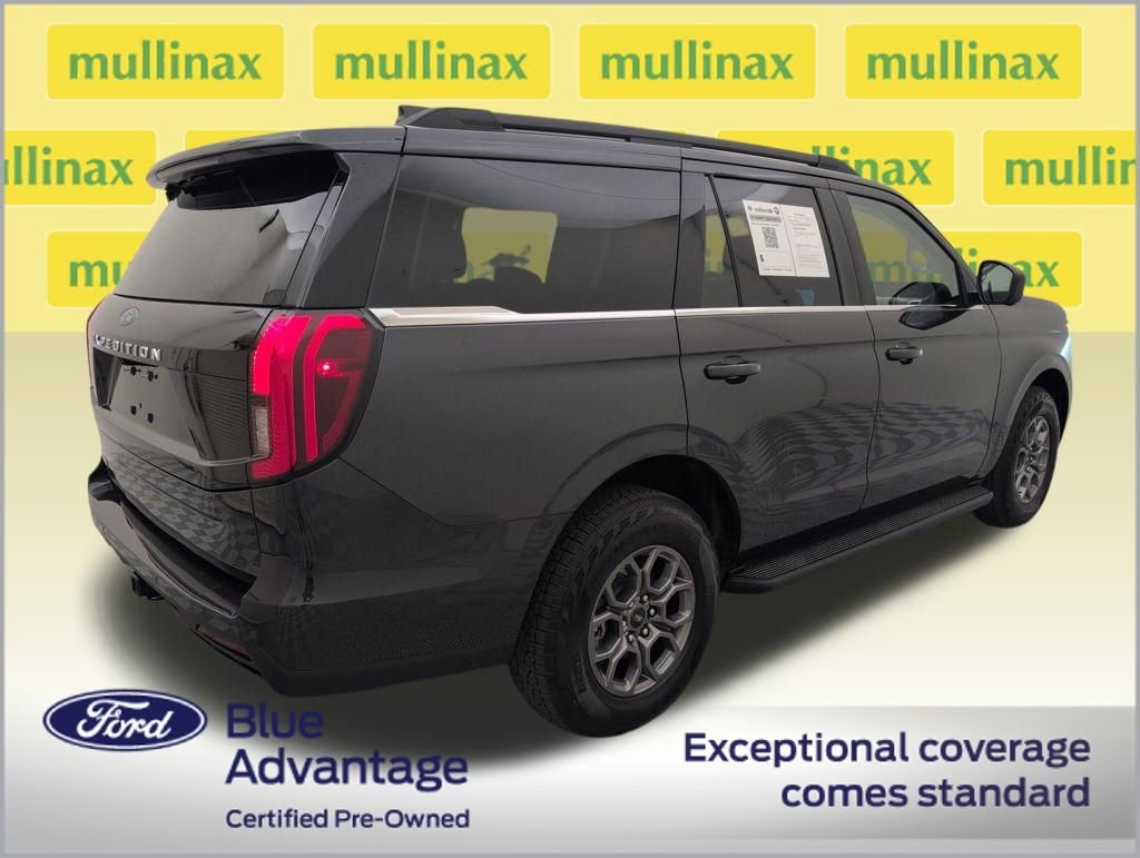 Certified 2025 Ford Expedition Active RWD image 3