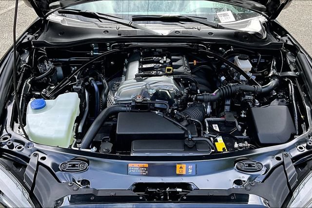 New 2026 MAZDA MX-5 Miata RF Club RWD image 8