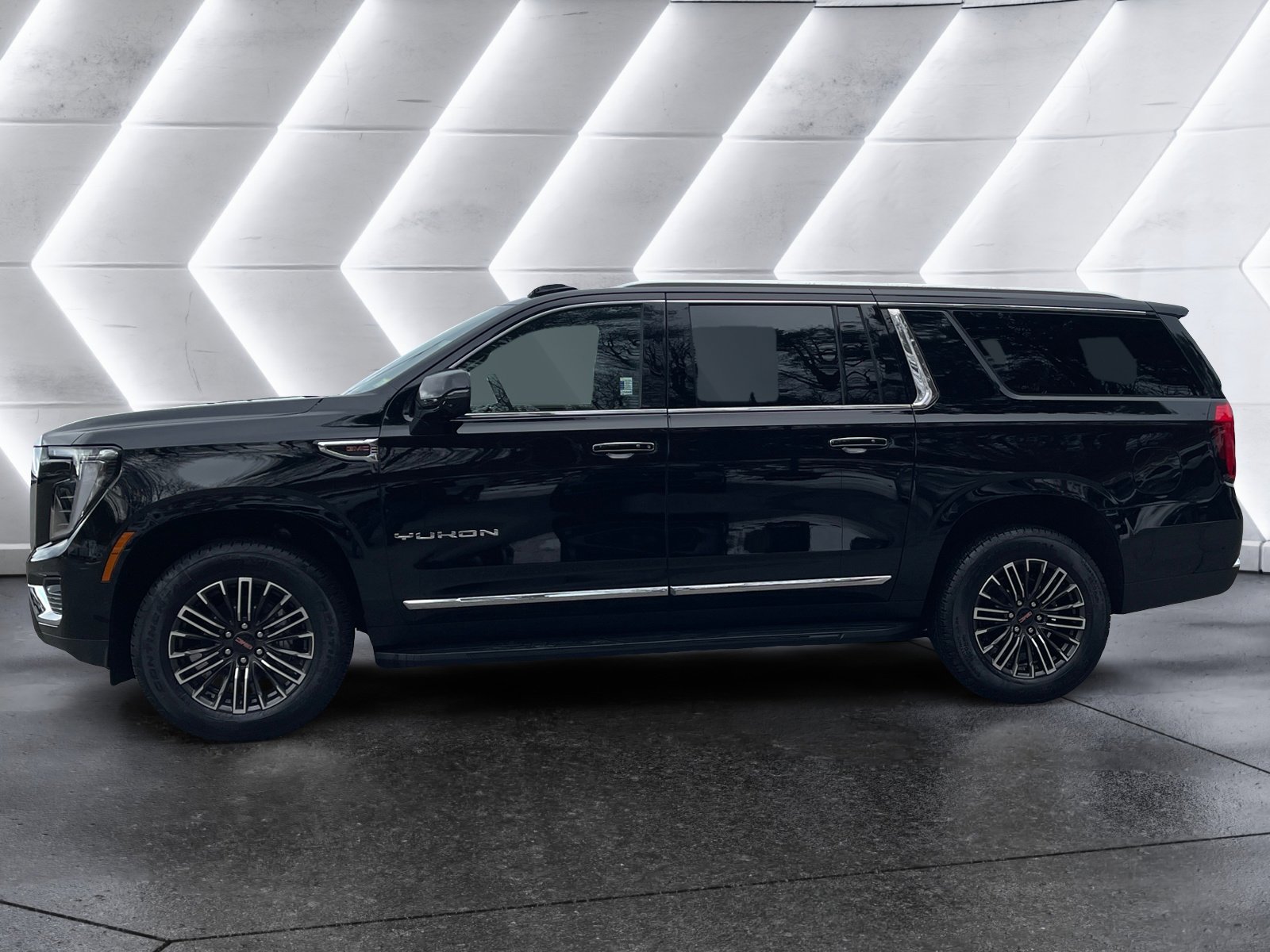 New 2026 GMC Yukon XL Elevation w/ LPO, Floor Liner Package AWD/4WD image 3