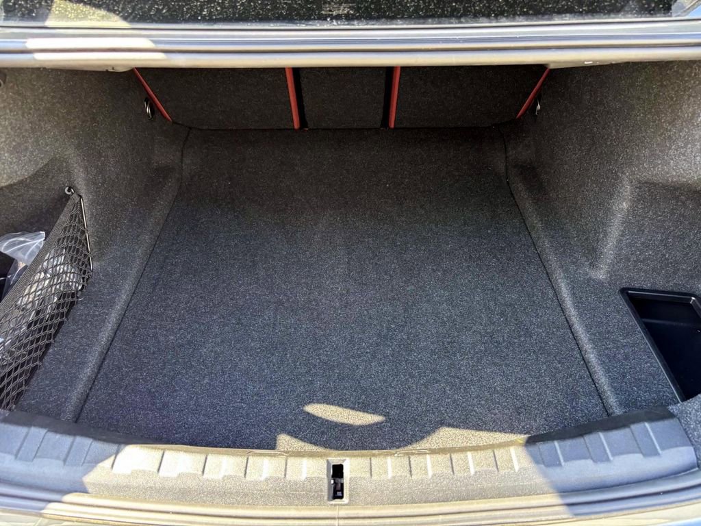 Certified 2025 BMW 330i xDrive Sedan image 9