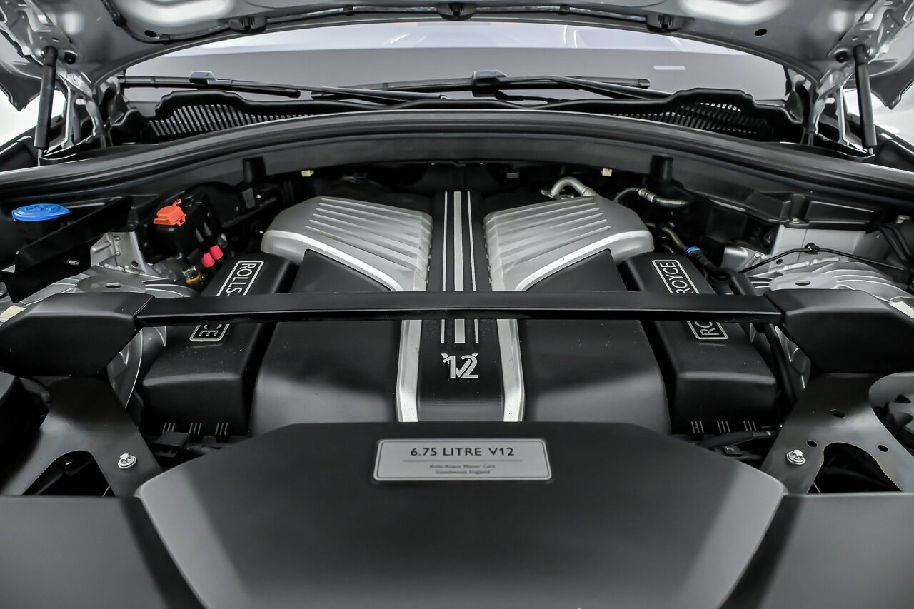 Used 2022 Rolls-Royce Cullinan AWD/4WD image 13