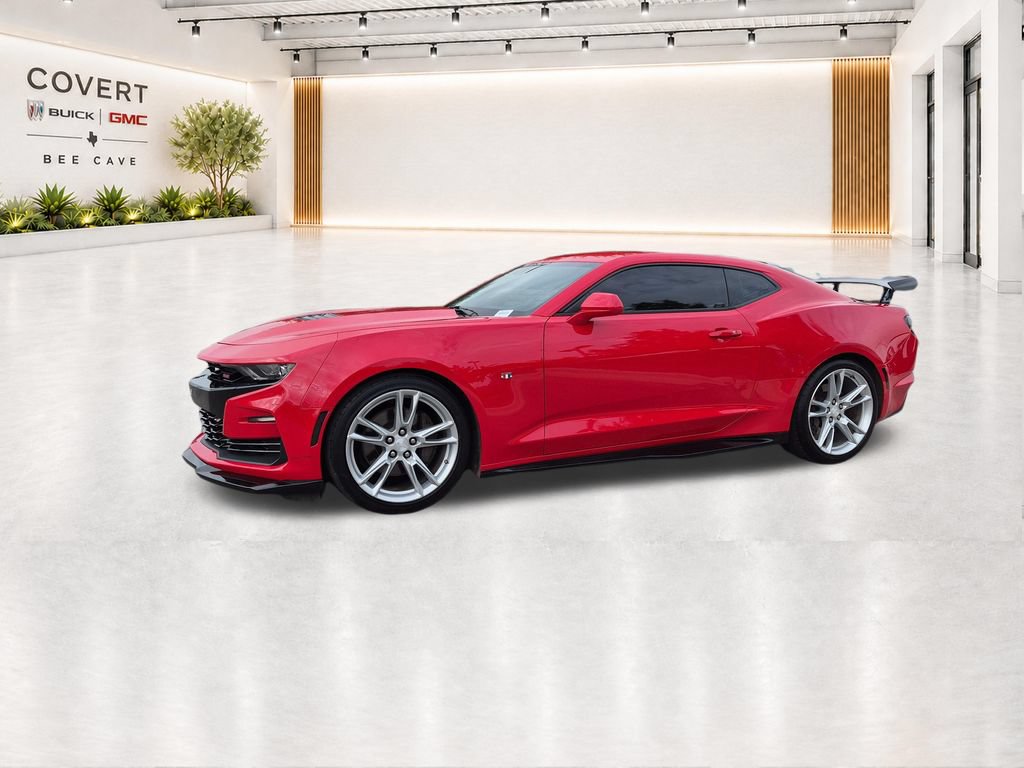Used 2019 Chevrolet Camaro SS RWD image 5