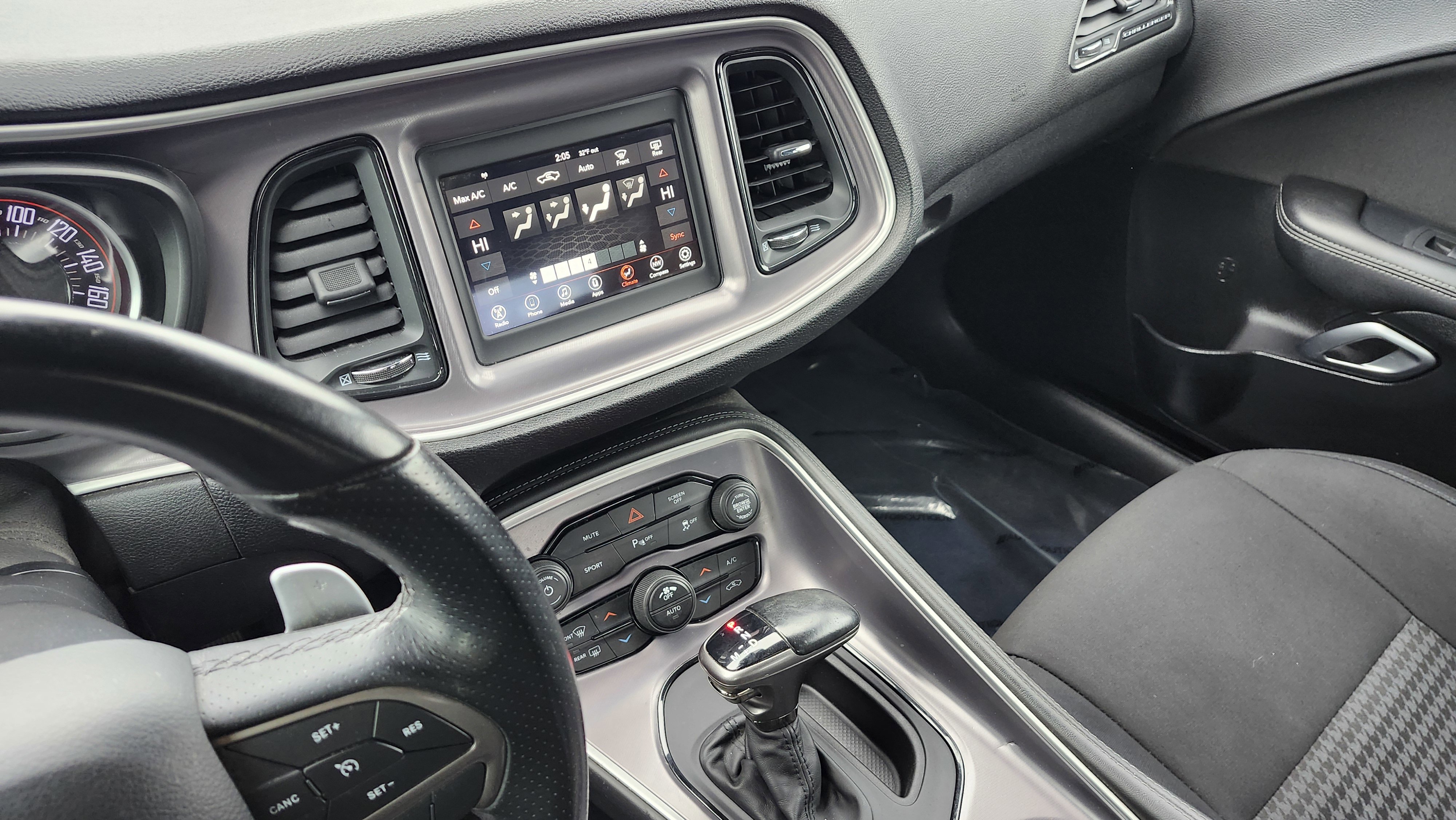 Used 2019 Dodge Challenger GT image 29