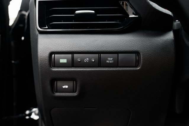 New 2025 Nissan Sentra SV w/ All-Weather Package image 17