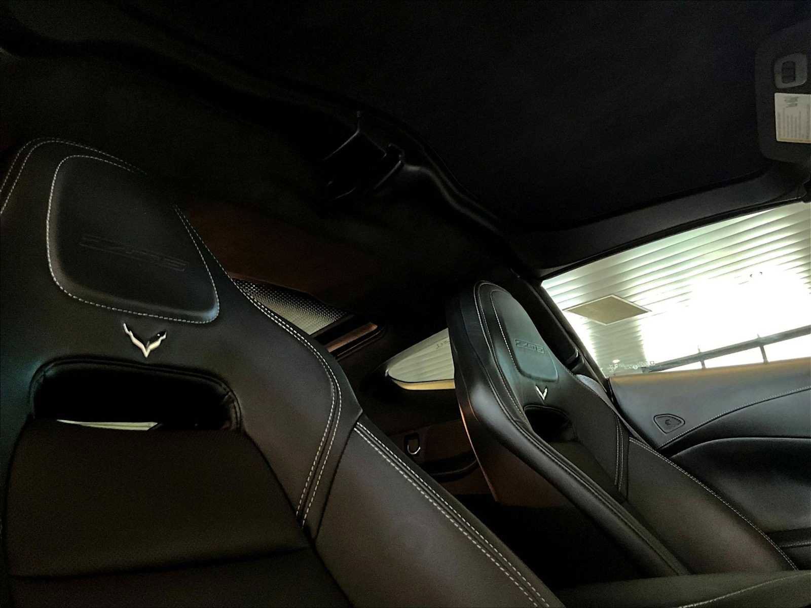 Used 2016 Chevrolet Corvette Z06 w/ 3LZ Preferred Equipment Group image 23