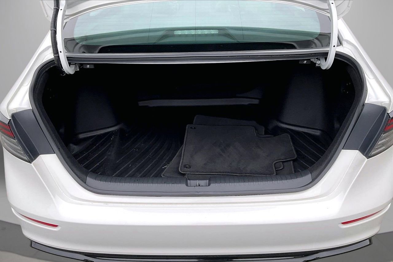 Used 2023 Honda Accord Sport image 25