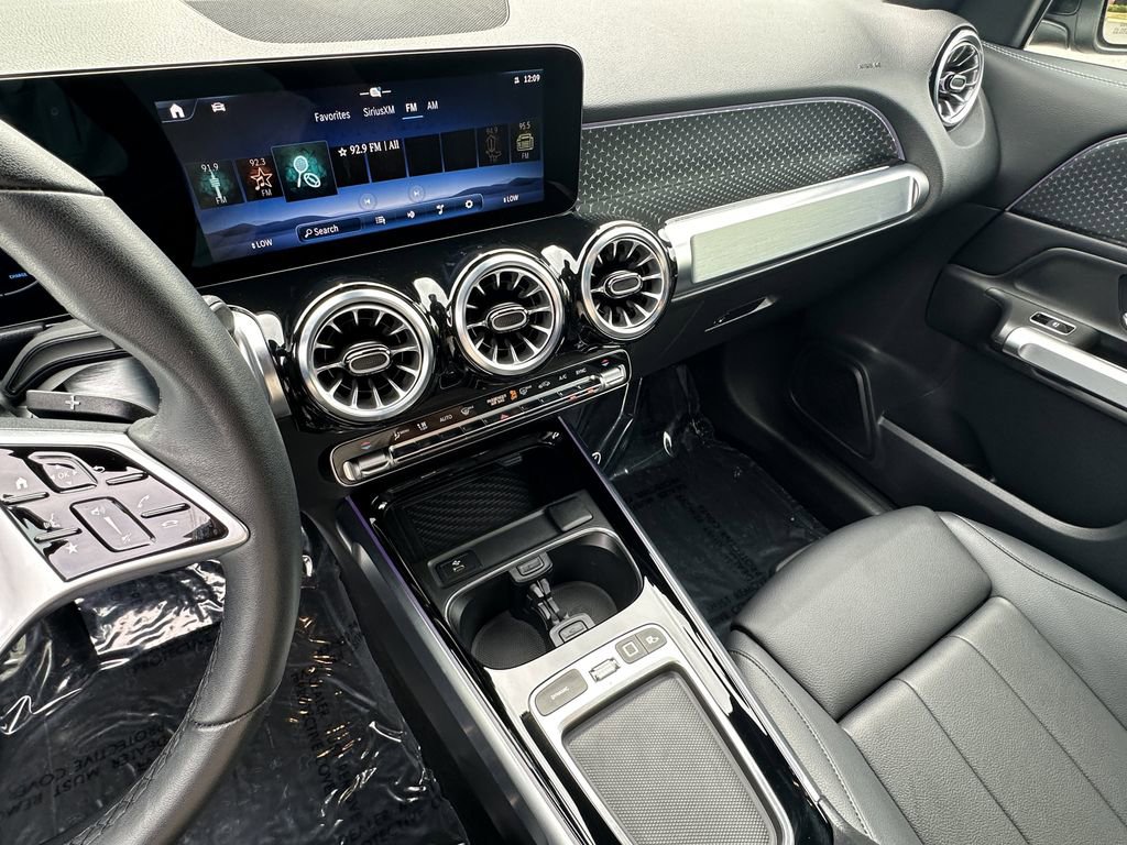 Certified 2025 Mercedes-Benz GLB 250 image 31